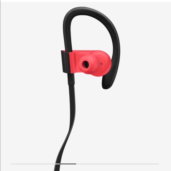 Power beats solo 3 :) - Picture 2 of 3